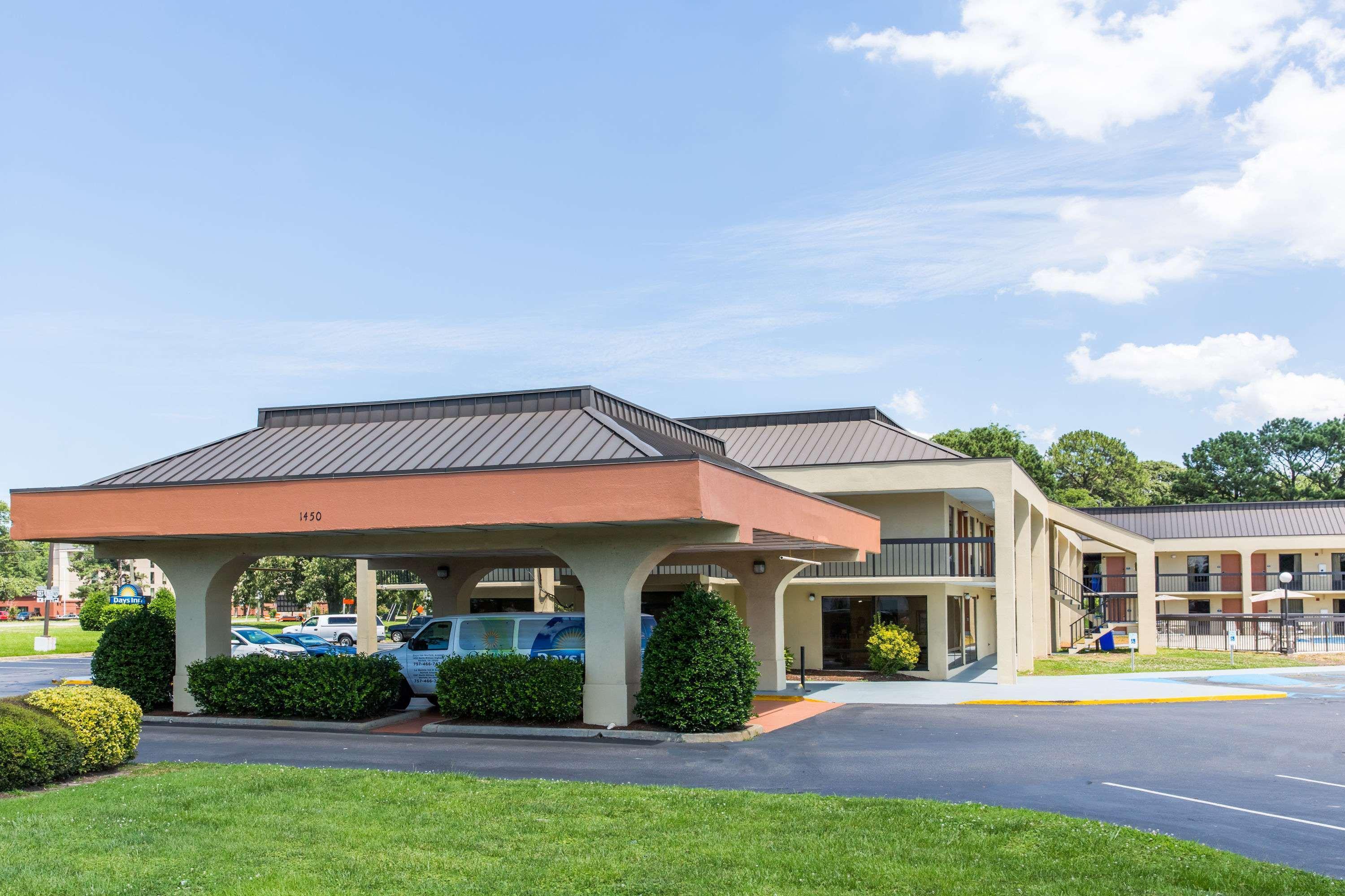 Days Inn By Wyndham Norfolk Airport Екстер'єр фото